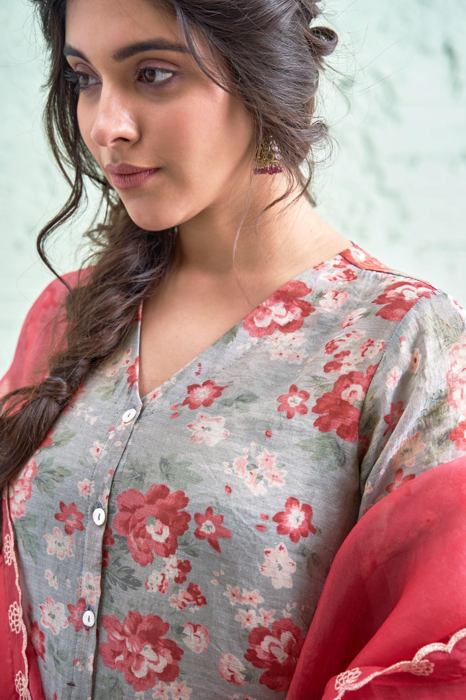 RAKHI- tyohaar ki thali, sleti aur laal- set of 3- kurta, pant & dupatta Naaz By Noor