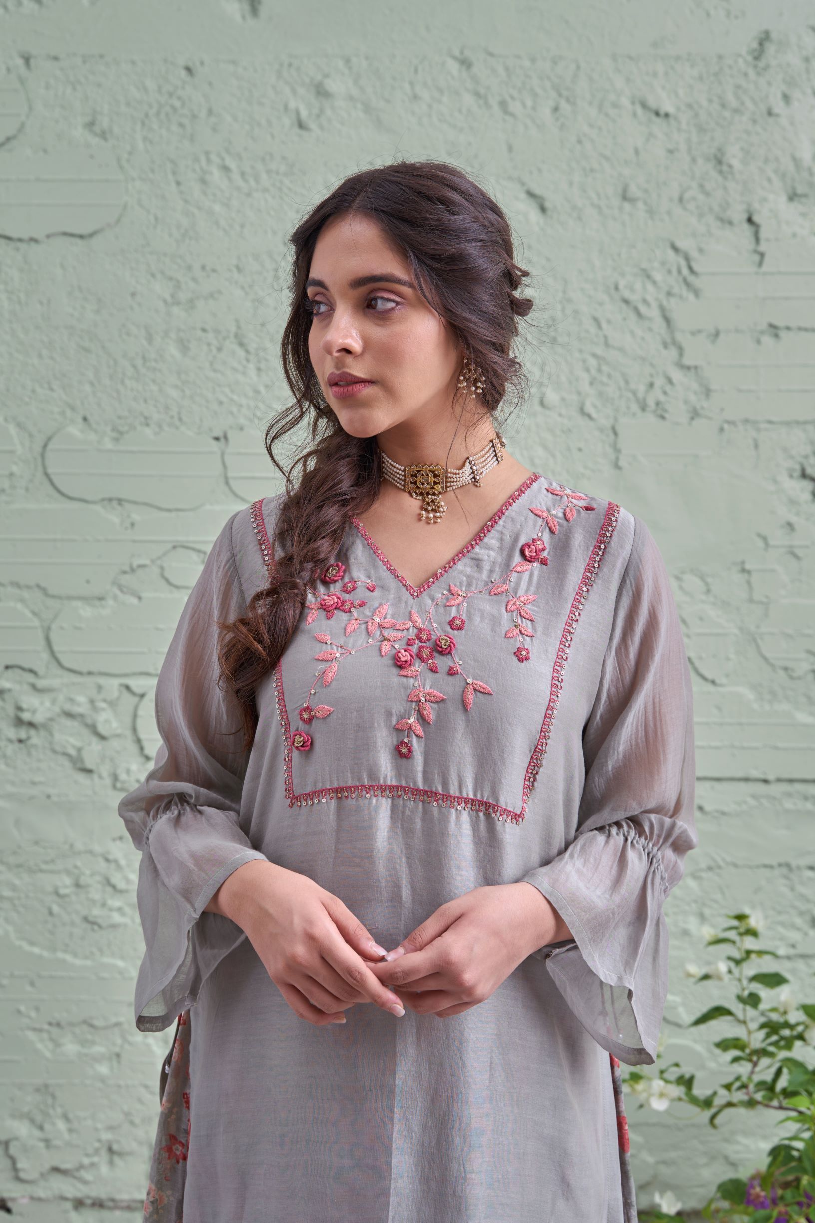 RAKHI-tyohaar ki thali sleti- set of 3- kurta, sharara & dupatta Naaz By Noor