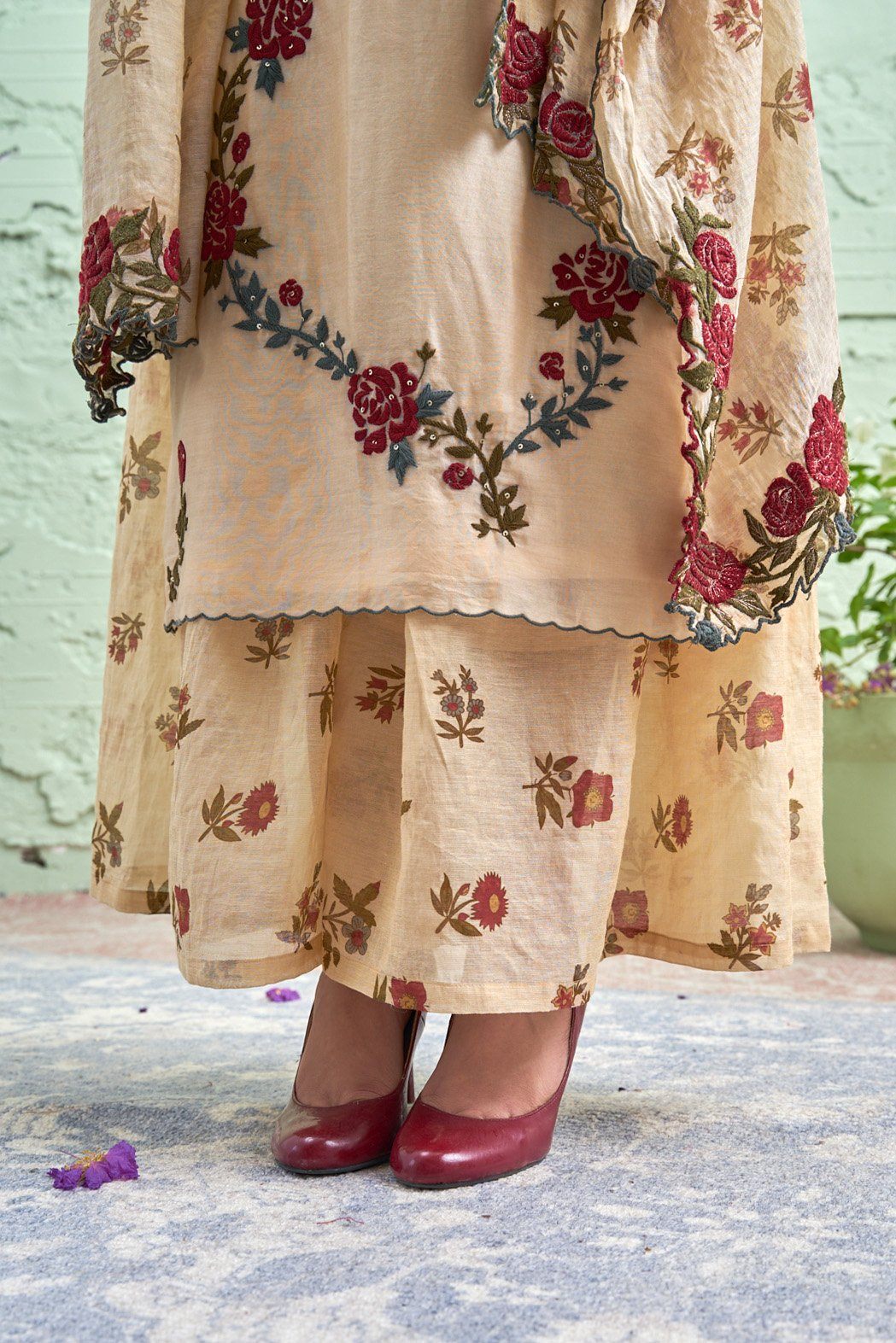 RAKHI-tyohaar ki thali- sunheri- set of 3- kurta, sharara & dupatta Naaz By Noor