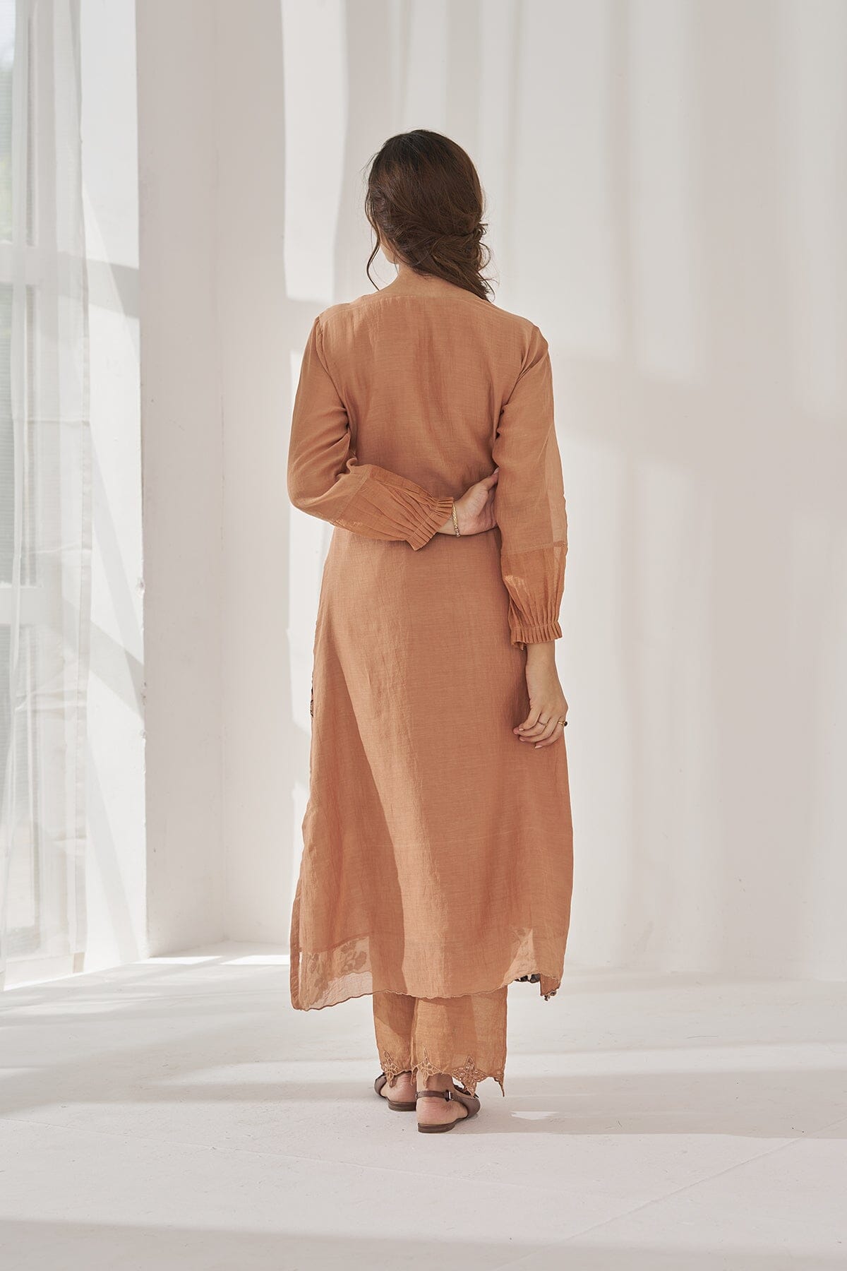 SAIRA BAANO-set of 3( kurta, pant & dupatta) Naaz By Noor