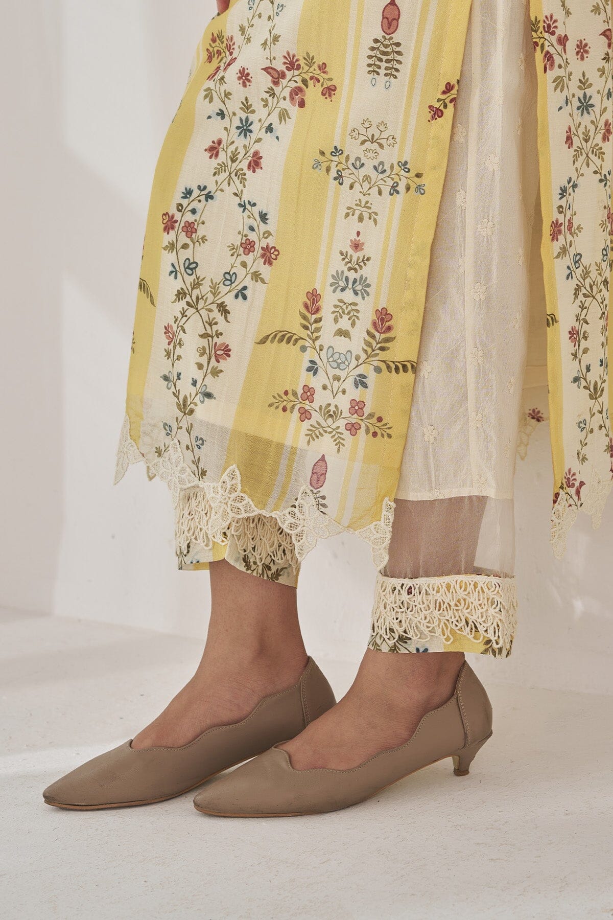 TAIRA BAANO-set of 3( kurta, pant & dupatta) Naaz By Noor
