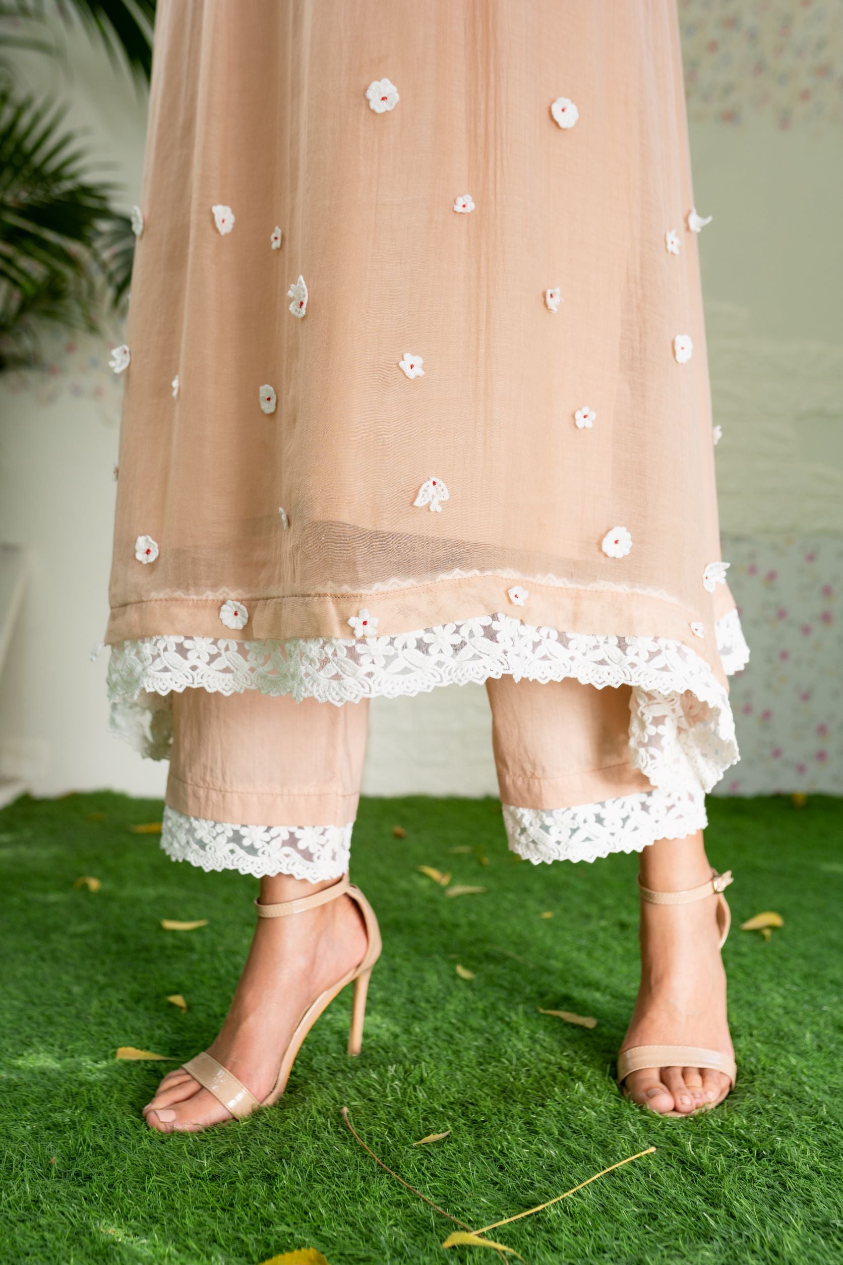 UNDER THE NEEM- soft beige( set of 3) Naaz By Noor
