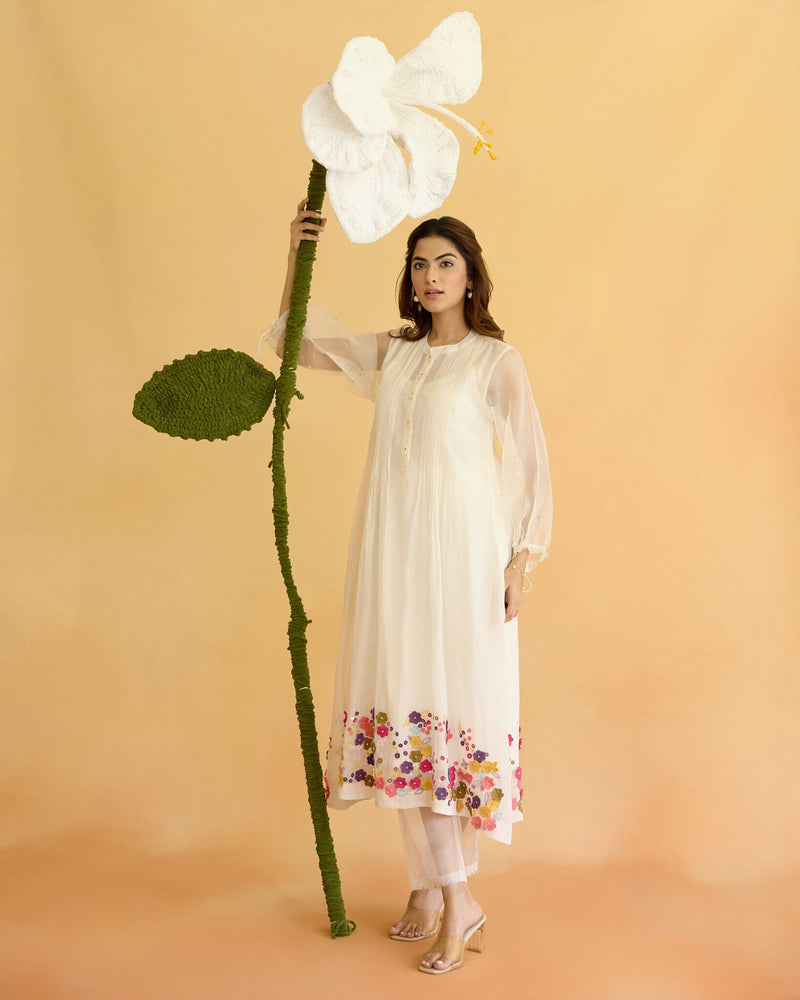 BEAUTIFUL FLOWER CHILD- SET OF 3( KURTA,PANT& DUPATTA) Naaz By Noor 