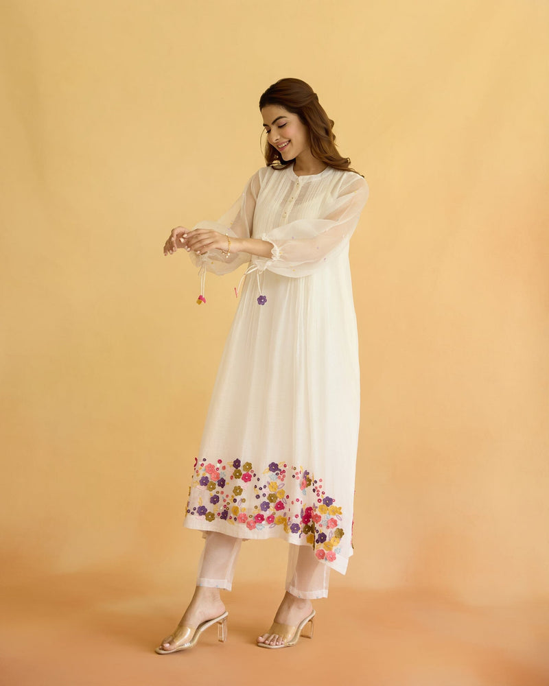 BEAUTIFUL FLOWER CHILD- SET OF 3( KURTA,PANT& DUPATTA) Naaz By Noor 