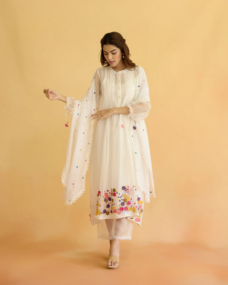 BEAUTIFUL FLOWER CHILD- SET OF 3( KURTA,PANT& DUPATTA) Naaz By Noor 