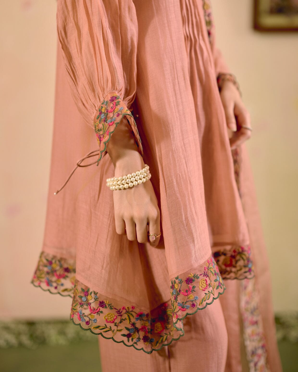 DUSTY PINK FINE CHANDERI- SET OF 3( KURTA, PANT & DUPATTA) Naaz By Noor 