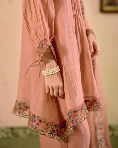 DUSTY PINK FINE CHANDERI- SET OF 3( KURTA, PANT & DUPATTA) Naaz By Noor 