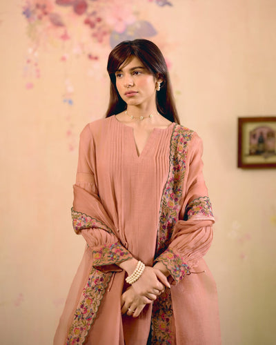 DUSTY PINK FINE CHANDERI- SET OF 3( KURTA, PANT & DUPATTA) Naaz By Noor 