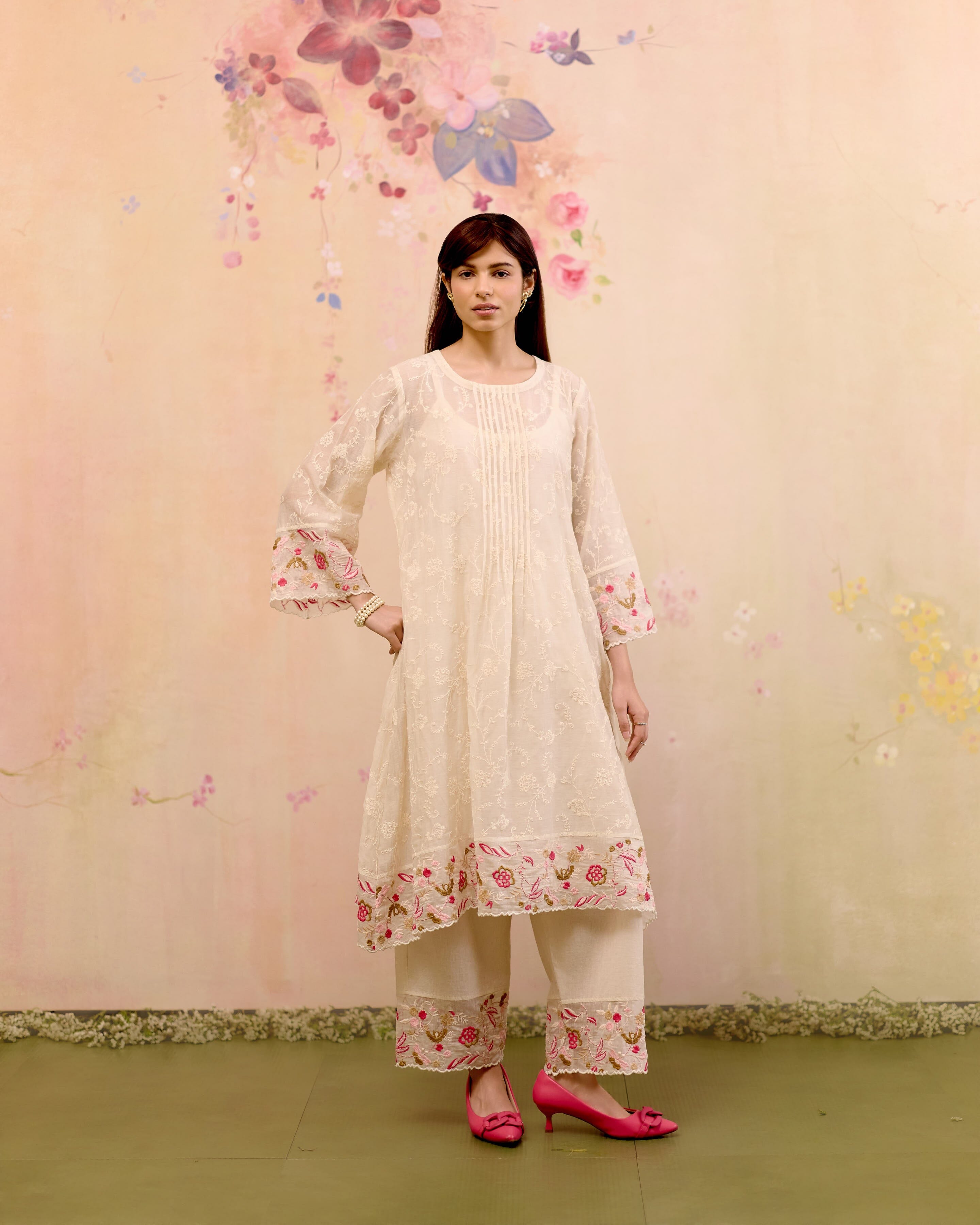 EMBROIDERED WHITE-SET OF 3 ( KURTA, PANT & DUPATTA) Naaz By Noor 