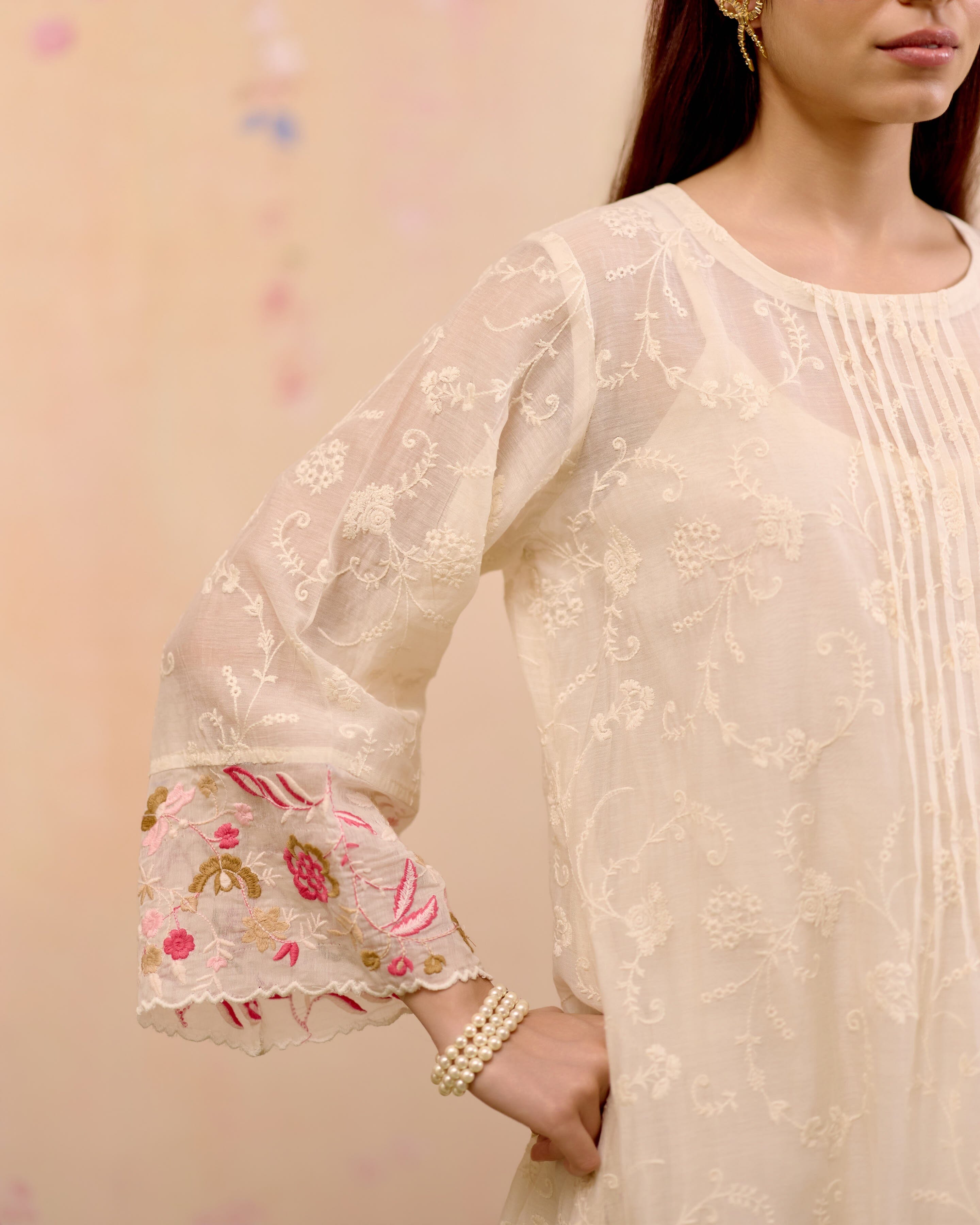EMBROIDERED WHITE-SET OF 3 ( KURTA, PANT & DUPATTA) Naaz By Noor 