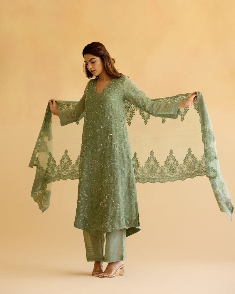 FEARLESS FLOWER CHILD-SET OF 3( KURTA,PANT& DUPATTA) Naaz By Noor 