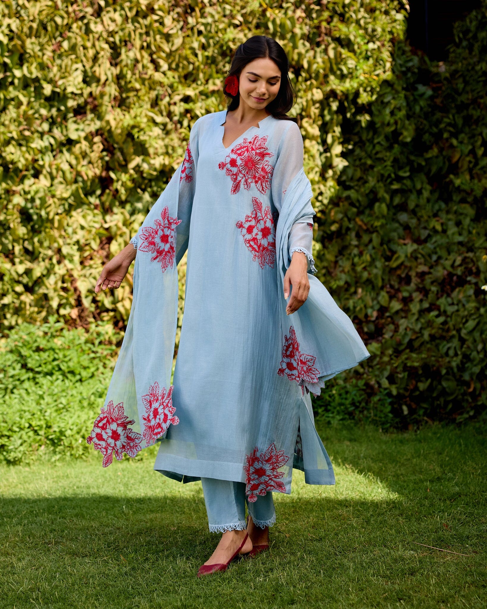 GRACEFUL FLOWER CHILD - SET OF 3( KURTA, PANT & DUPATTA) Naaz By Noor 