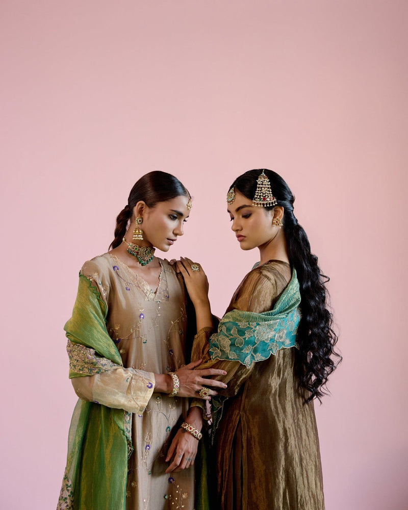 JOR BAAGH BADAMI- SET OF 3( kurta, pant & dupatta) Naaz By Noor 