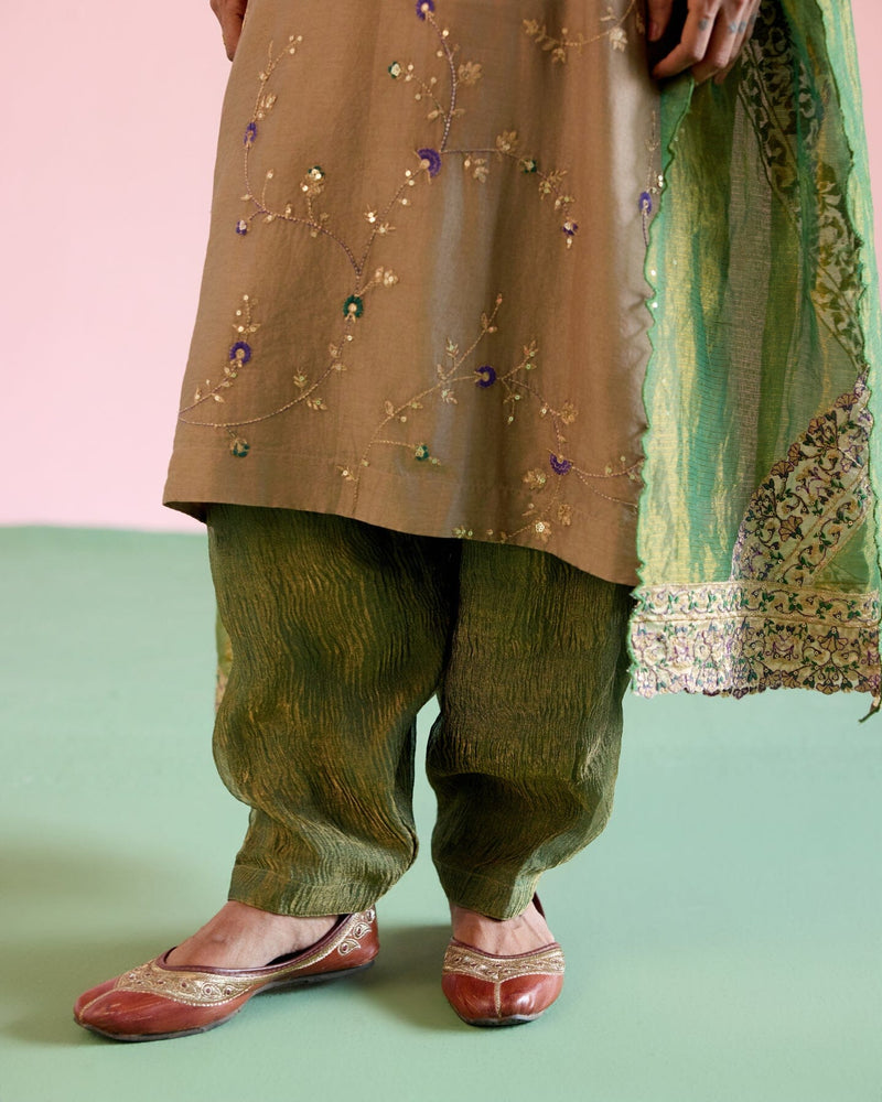 JOR BAAGH BADAMI- SET OF 3( kurta, pant & dupatta) Naaz By Noor 