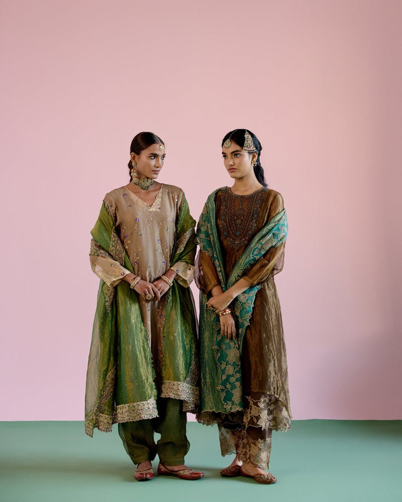 JOR BAAGH BRONZE-SET OF 3 ( kurta, pant & dupatta) Naaz By Noor 