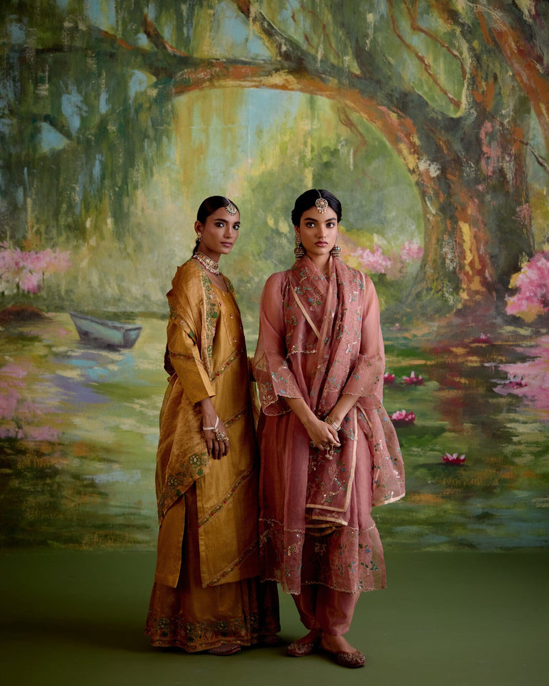 JOR BAAGH DUSKY PINK- SET OF 3 ( kurta, pant & dupatta) Naaz By Noor 