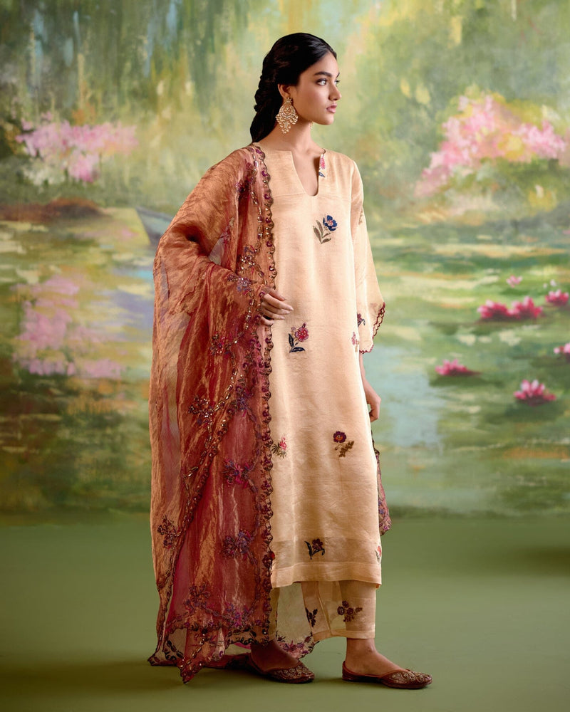 JOR BAAGH GOLD-SET OF 3(kurta,pant & dupatta) Naaz By Noor 