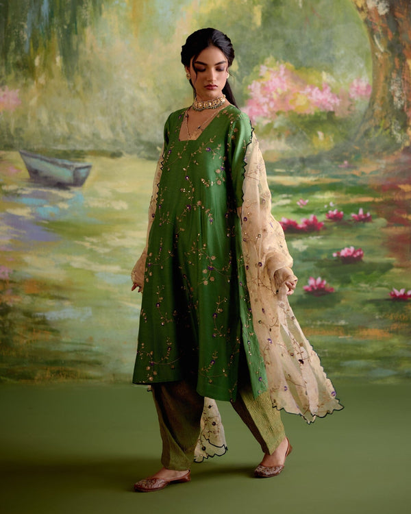 JOR BAAGH GREEN -SET OF 3( kurta, pant & dupatta) Naaz By Noor 