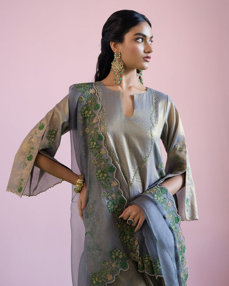 JOR BAAGH LIVID- SET OF 3 ( kurta,pant & dupatta) Naaz By Noor 