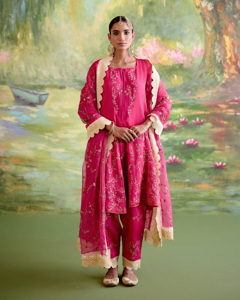 JOR BAAGH RANI PINK- SET OF 3( kurta, pant & dupatta) Naaz By Noor 