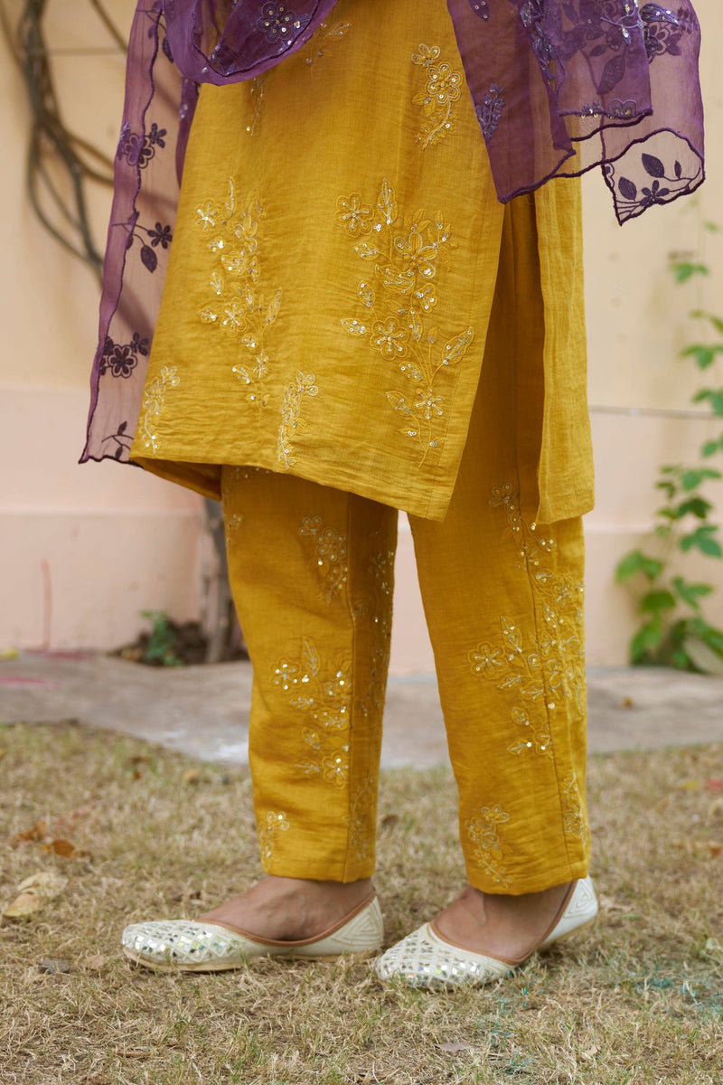 kikli mustard- set of 3( kurta, pant & dupatta) Naaz By Noor 