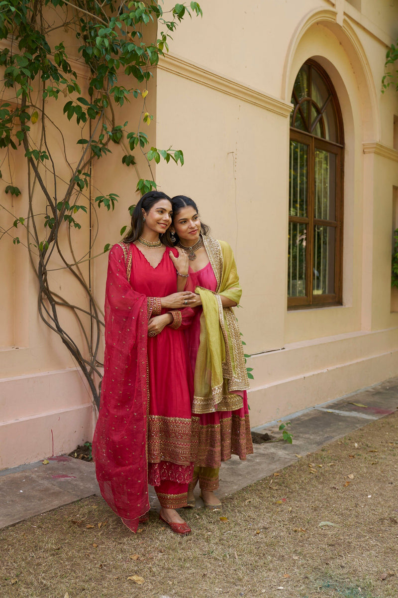kikli pink-set of 3 (kurta, pant & dupatta) Naaz By Noor 
