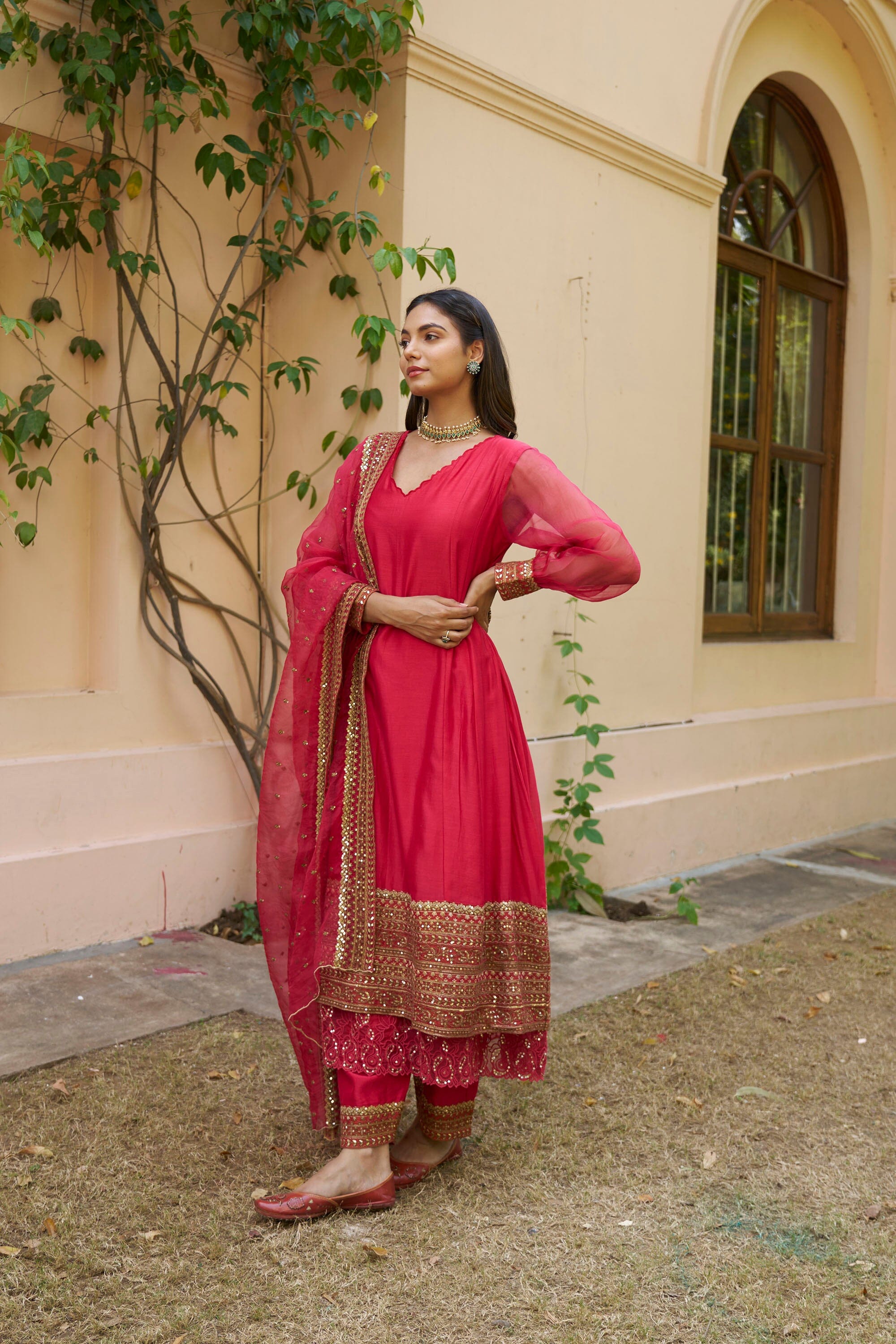kikli red-set of 3(kurta,pant & dupatta) Naaz By Noor 
