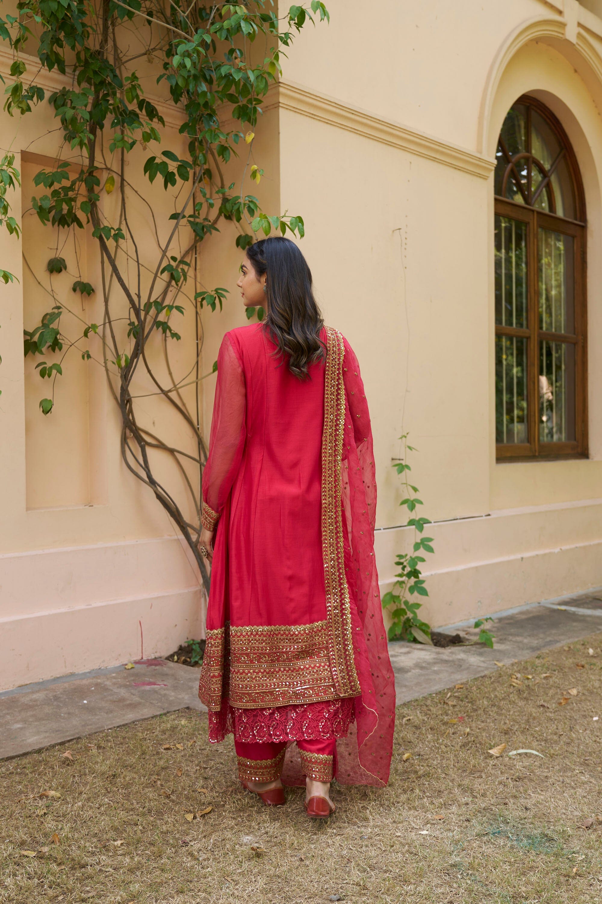 kikli red-set of 3(kurta,pant & dupatta) Naaz By Noor 