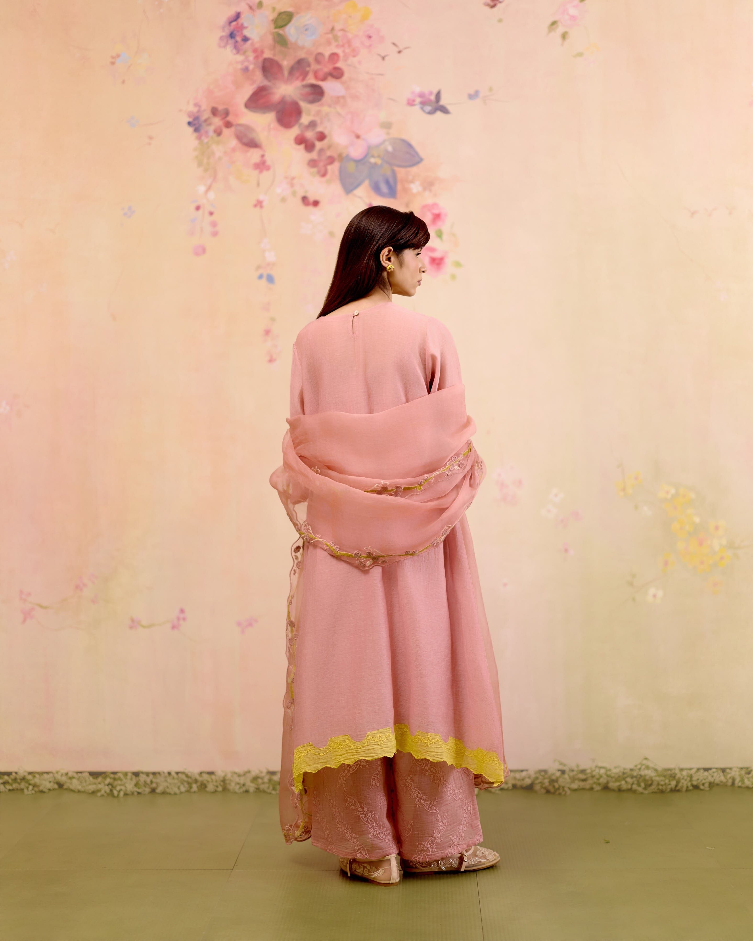 PALE PINK- SET OF 3( KURTA , PANT & DUPATTA) Naaz By Noor 