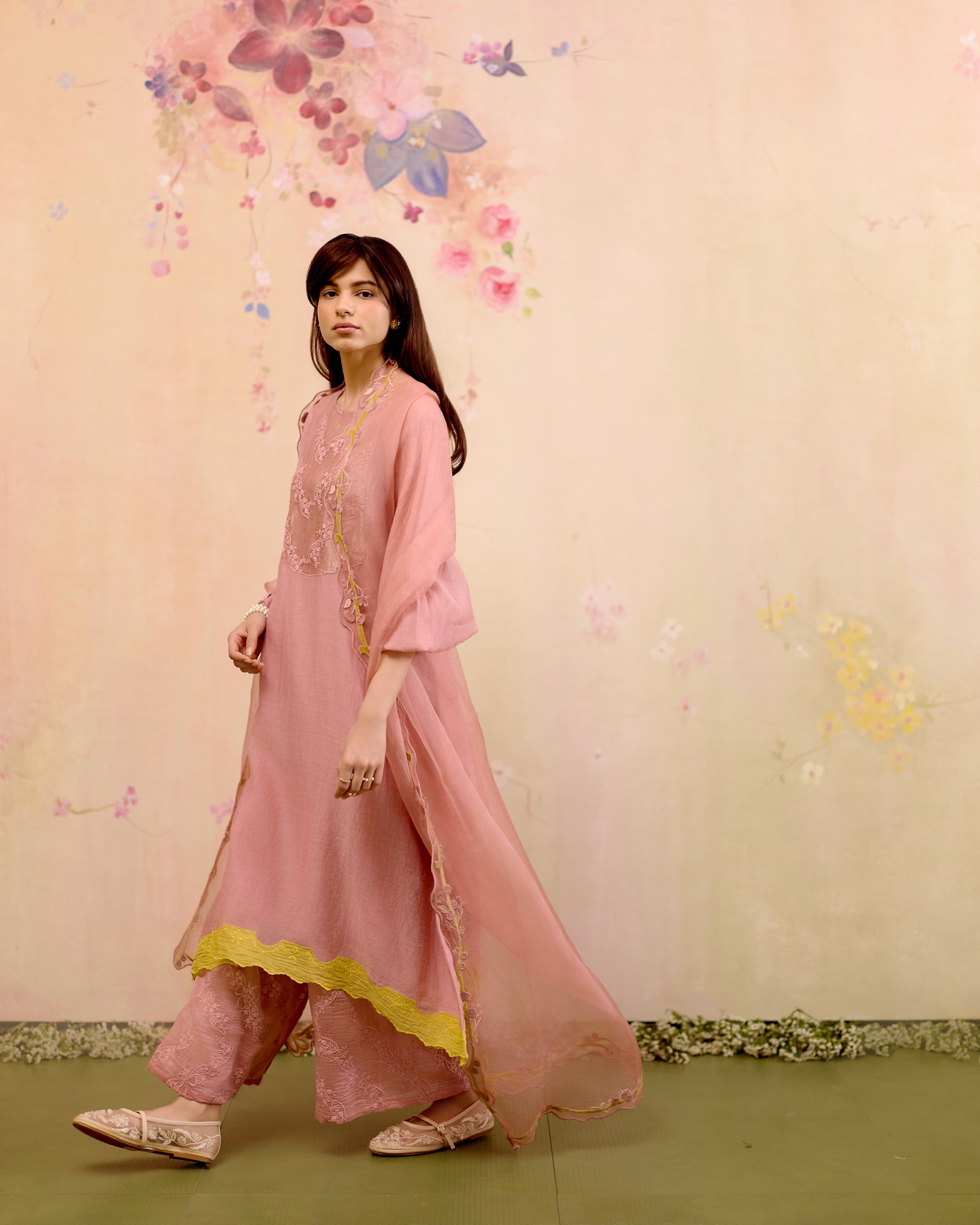 PALE PINK- SET OF 3( KURTA , PANT & DUPATTA) Naaz By Noor 