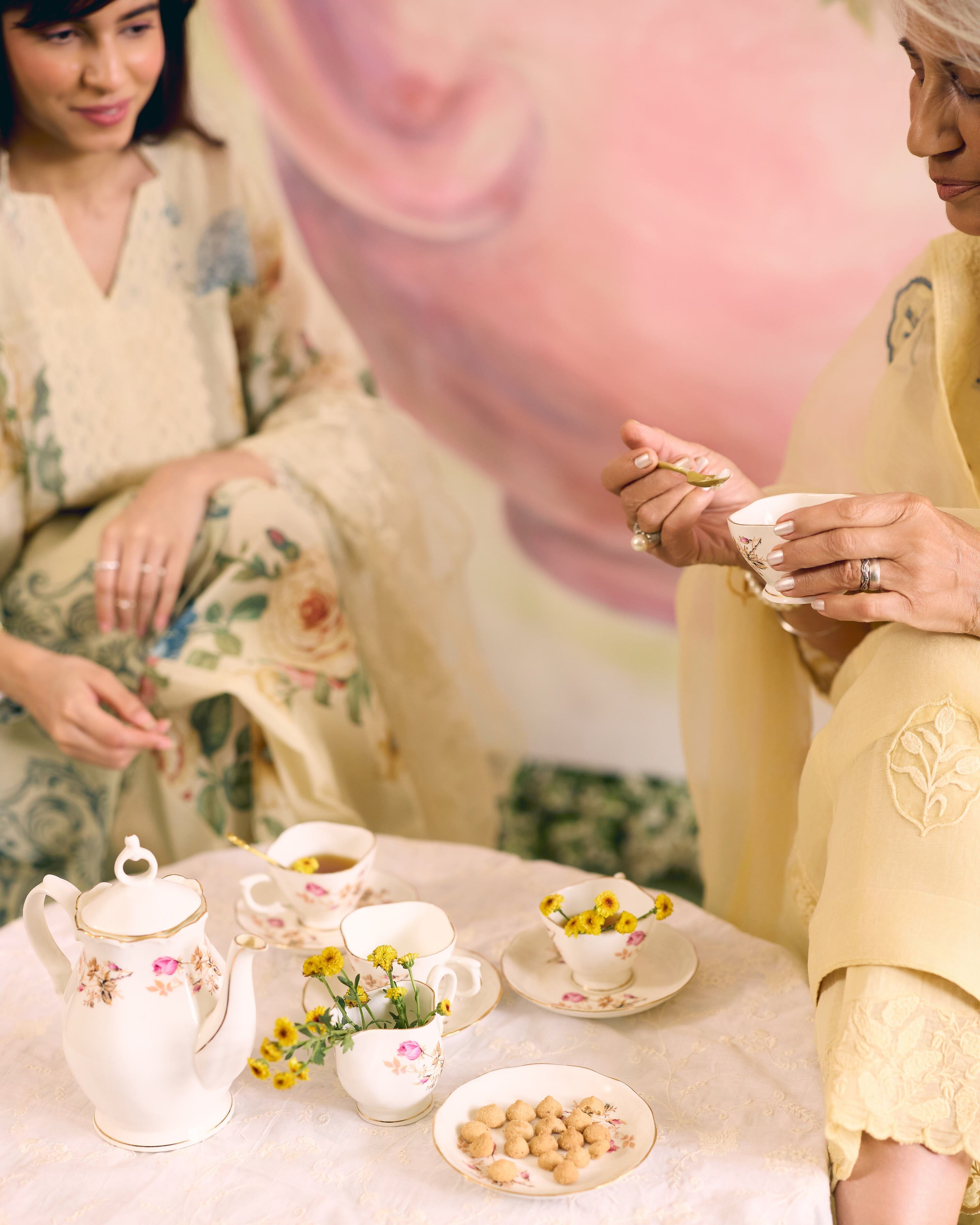 PALE YELLOW SUMMER FLORAL- SET OF 3 ( KURTA, PANT& DUPATTA) Naaz By Noor 