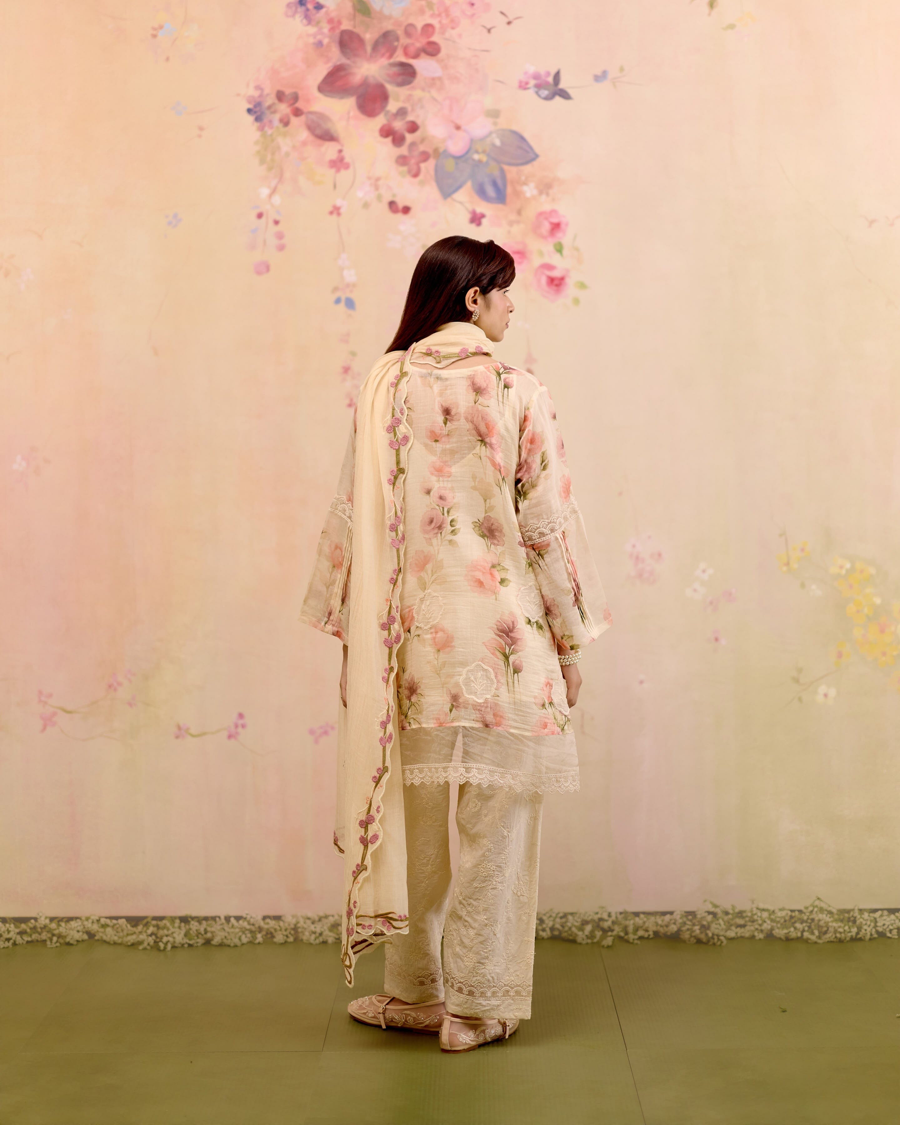 PRINTED SUMMER FLORAL - SET OF 3( KURTA,PANT & DUPATTA) Naaz By Noor 