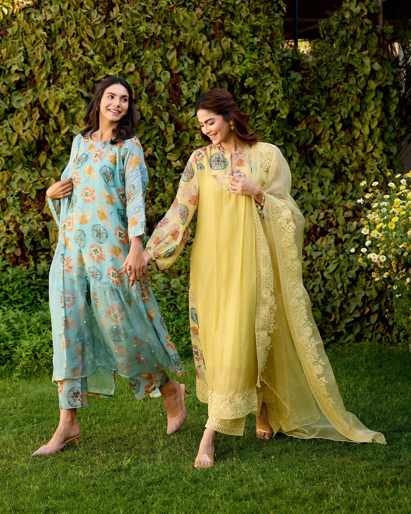 ROAMING FLOWER CHILD- SET OF 3( KURTA,PANT & DUPATTA) Naaz By Noor 