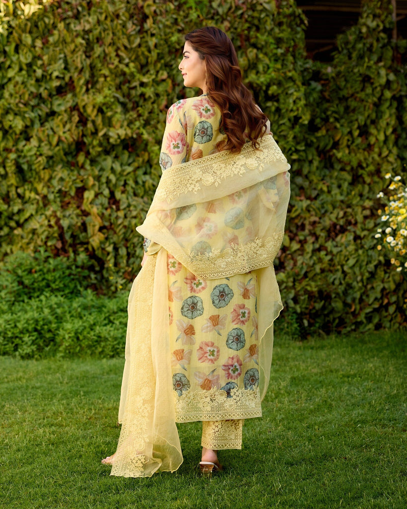 ROAMING FLOWER CHILD- SET OF 3( KURTA,PANT & DUPATTA) Naaz By Noor 