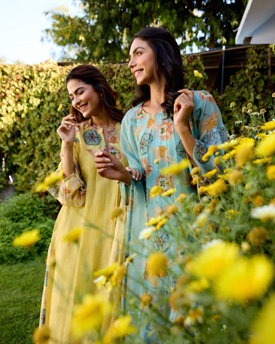 ROAMING FLOWER CHILD- SET OF 3( KURTA,PANT & DUPATTA) Naaz By Noor 