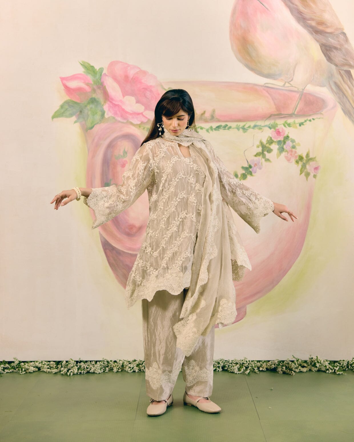 SILVER GREY TISSUE- SET OF 3( KURTA, PANT & DUPATTA) Naaz By Noor 