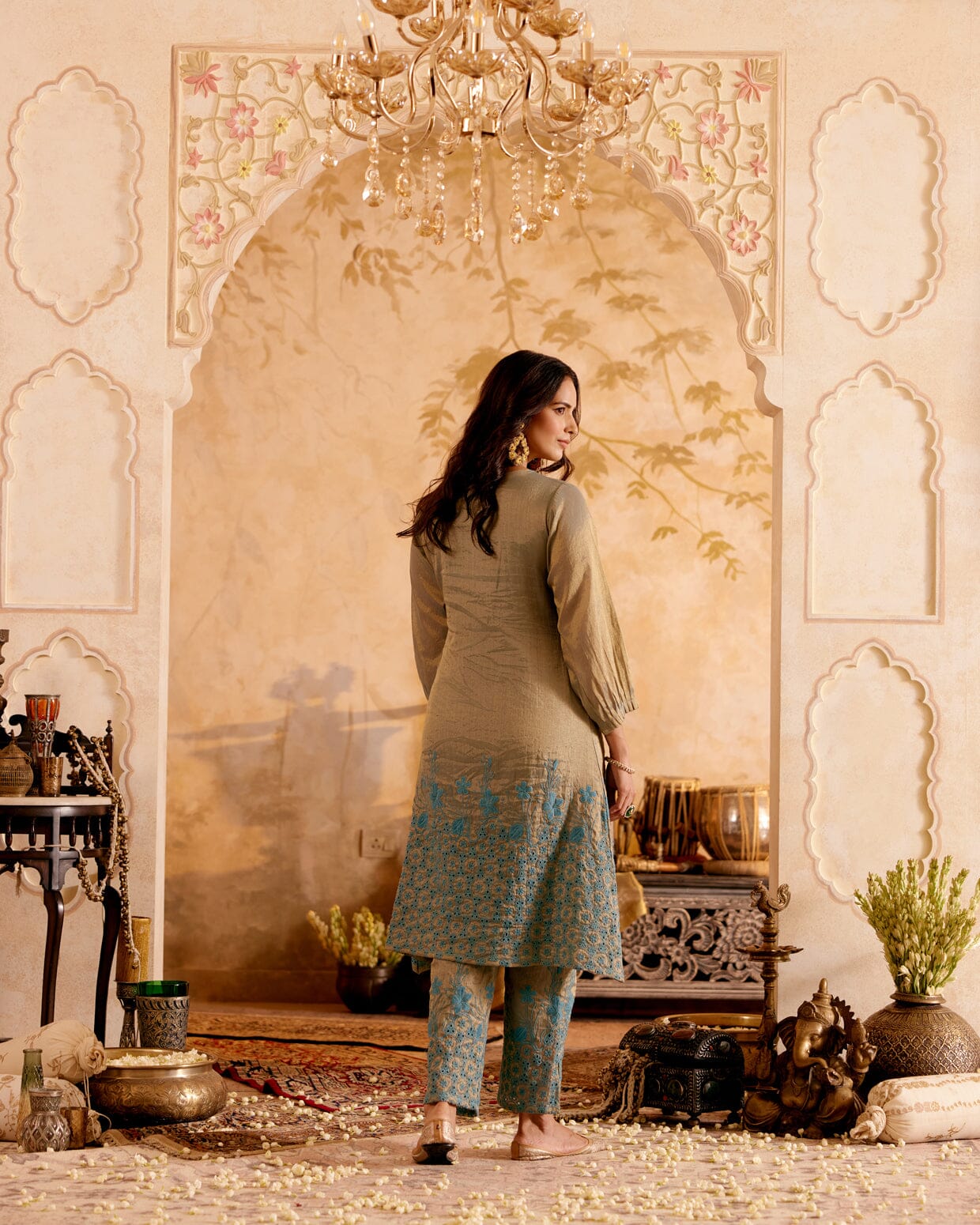 SURMAYI raag Sadari- set of 2( kurta & pant) Naaz By Noor 