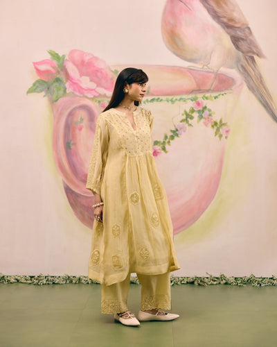 VINTAGE YELLOW- SET OF 3 ( KURTA, PANT & DUPATTA) Naaz By Noor 