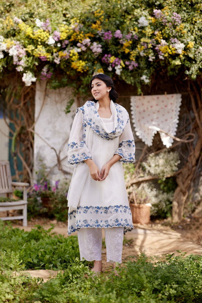 WHITE DAISY fields-set of 3 (A- line kurta, pant & dupatta) Naaz By Noor 