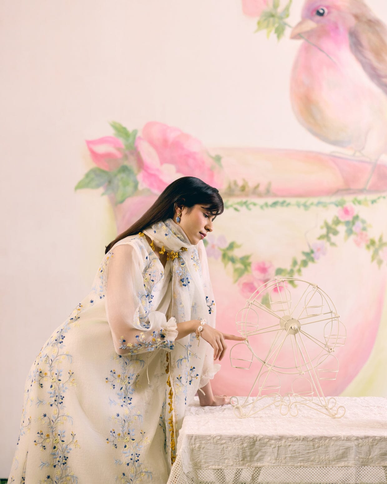WHITE - SET OF 3 ( KURTA, PANT & DUPATTA) Naaz By Noor 