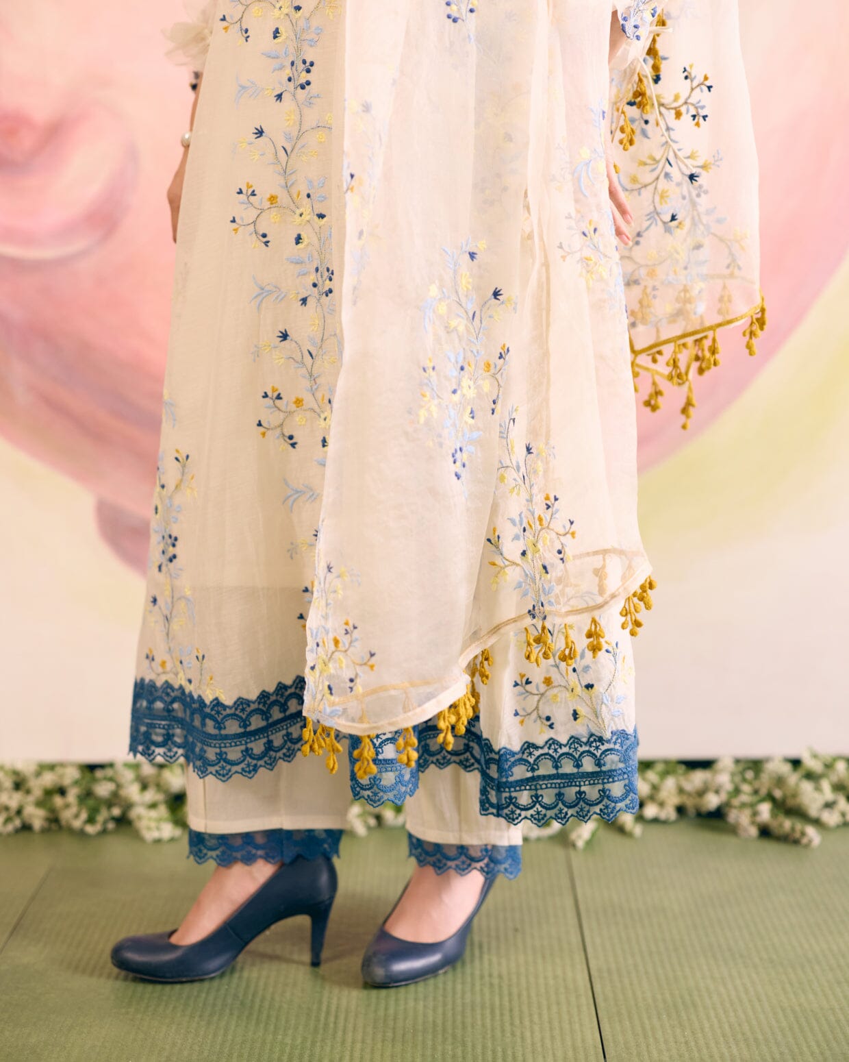 WHITE - SET OF 3 ( KURTA, PANT & DUPATTA) Naaz By Noor 