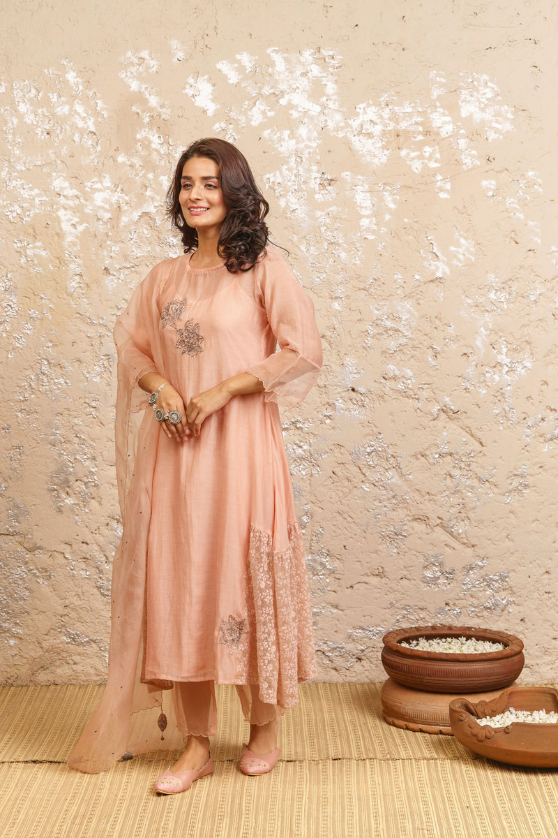 Rani pink mirror kurta with pants and dupatta - set of three by Label  Krisha | The Secret Label