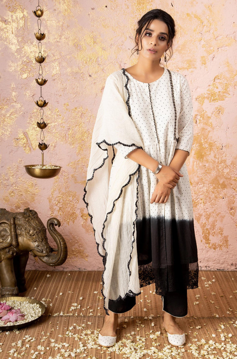 Black And White Ombre KurtaSet With Straight Pants And Stole - Naaz By Noor