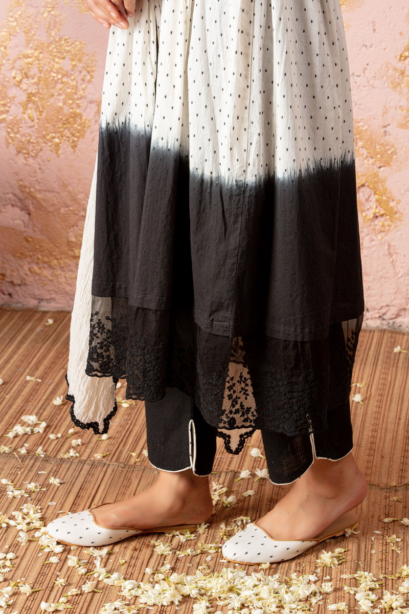Black And White Ombre KurtaSet With Straight Pants And Stole - Naaz By Noor