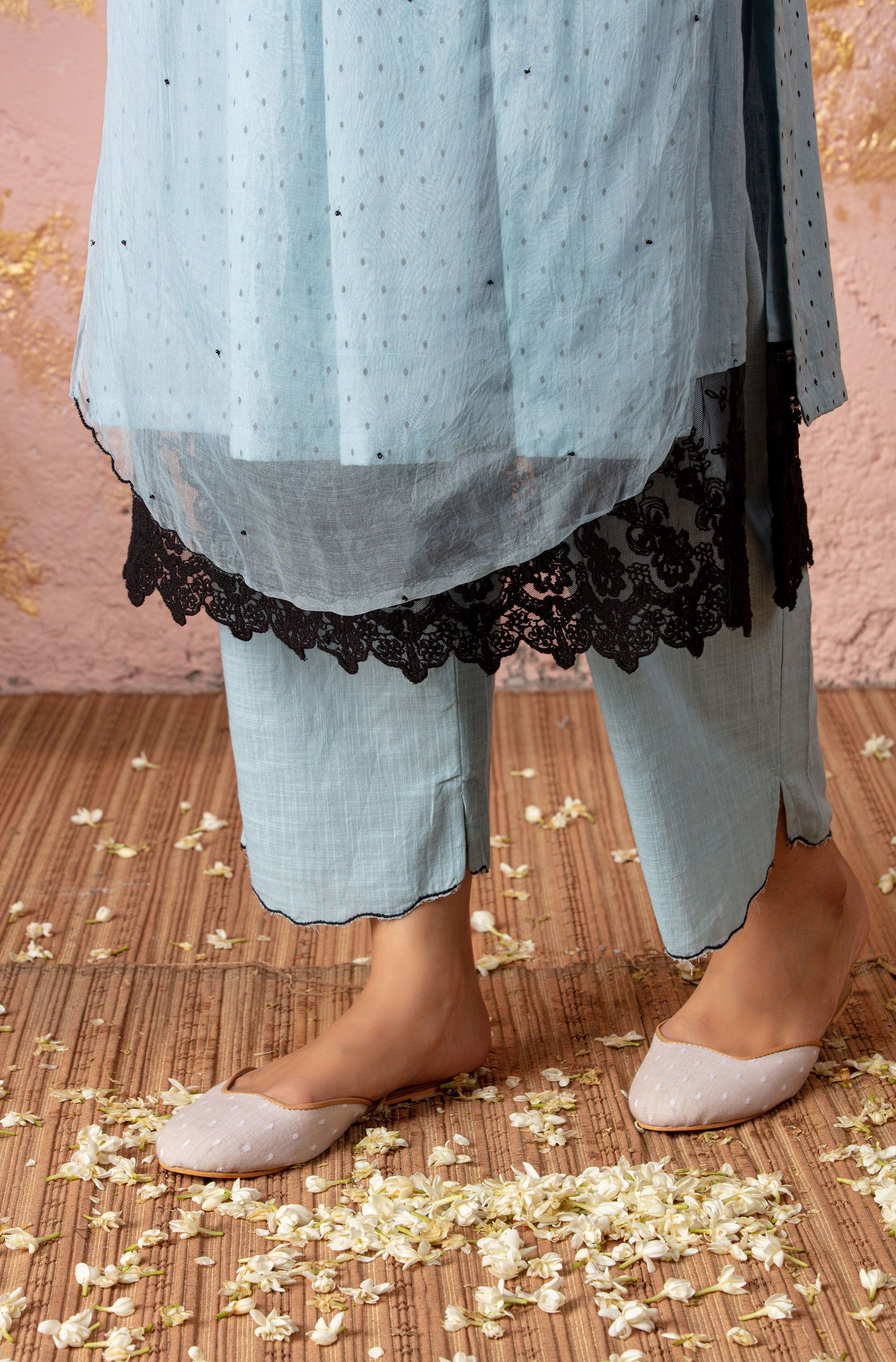 Blue Kurta With Straight Pants And Stole - Naaz By Noor