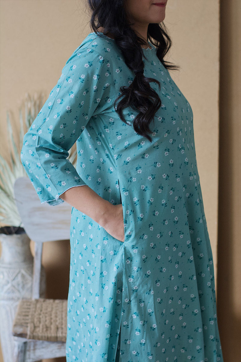 BLUE POPPY KURTA AND PANT - Naaz By Noor