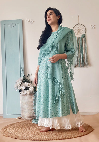 BLUE POPPY KURTA WITH IVORY CRUSHED SHARARA AND DUPATTA - Naaz By Noor