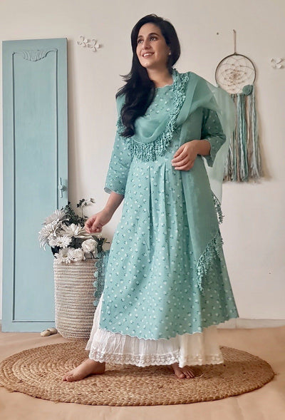 BLUE POPPY KURTA WITH IVORY CRUSHED SHARARA AND DUPATTA - Naaz By Noor