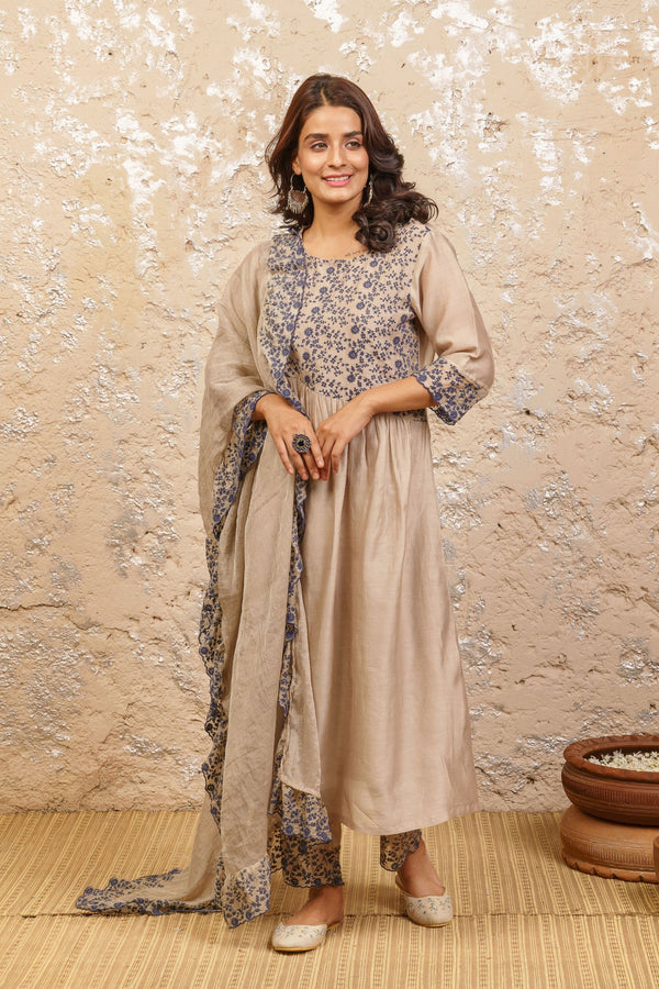 Bone Grey Kurta With Pants (Without Dupatta) - Naaz By Noor