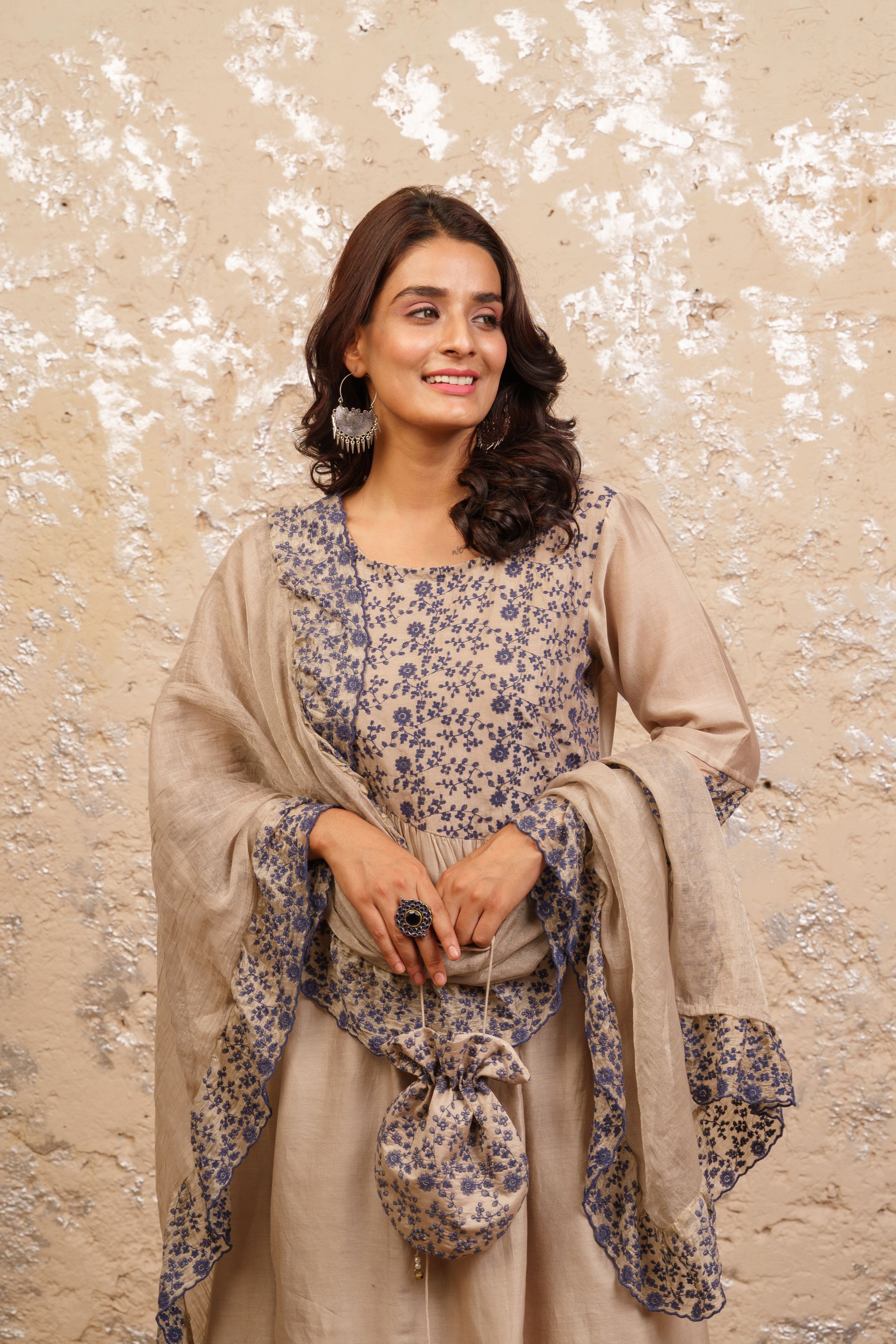 Bone Grey Kurta With Pants (Without Dupatta) - Naaz By Noor